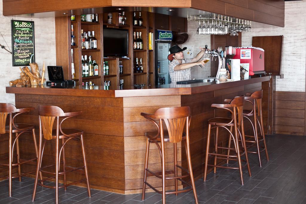 Cowboy Hotel Oldenburg Bagian luar foto